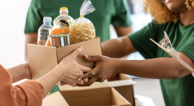 2nd Harvest Bank Tour Food Rescue